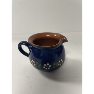Beautiful Handarbeit Pottery Creamer Flower Design.‎